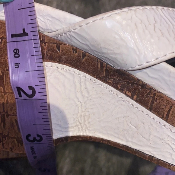 Naturalizer white brown wedge sandals Sz 7.5 - Picture 11 of 11